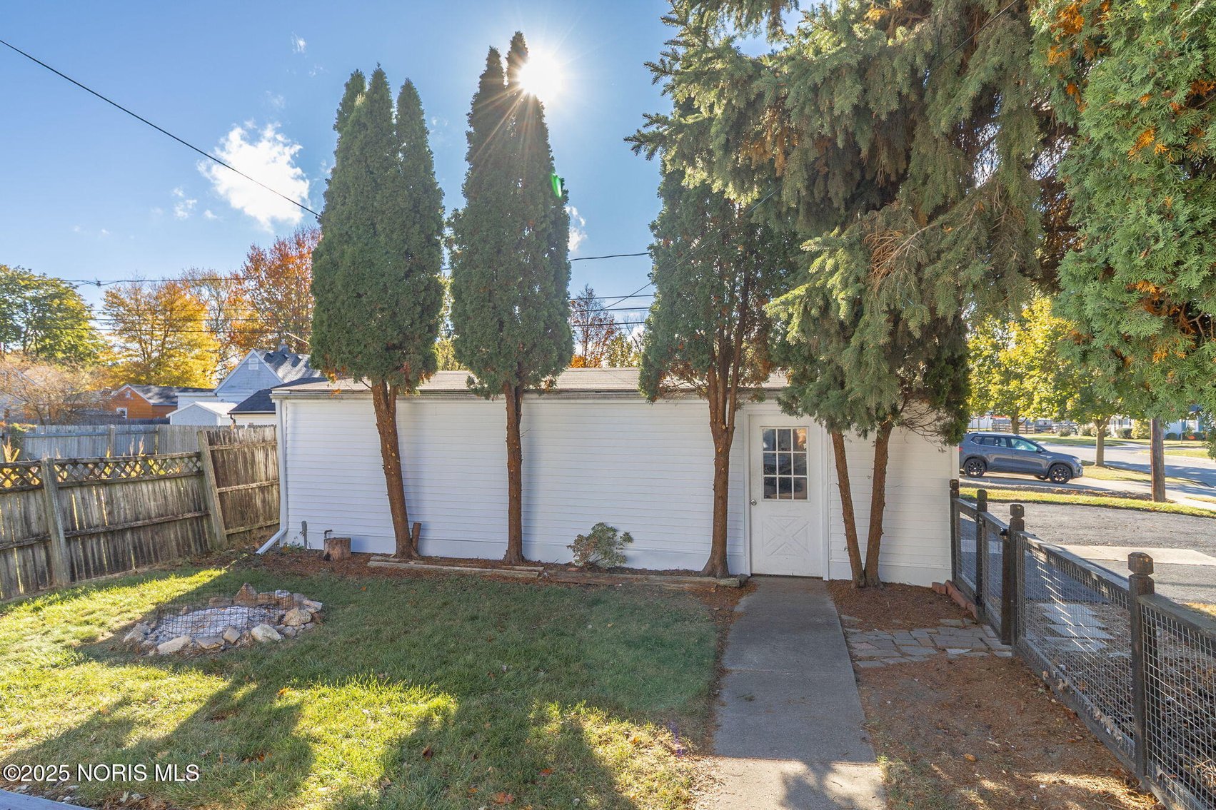 Image for MINIMUM BID AUCTION $139,000! 402 East Indiana