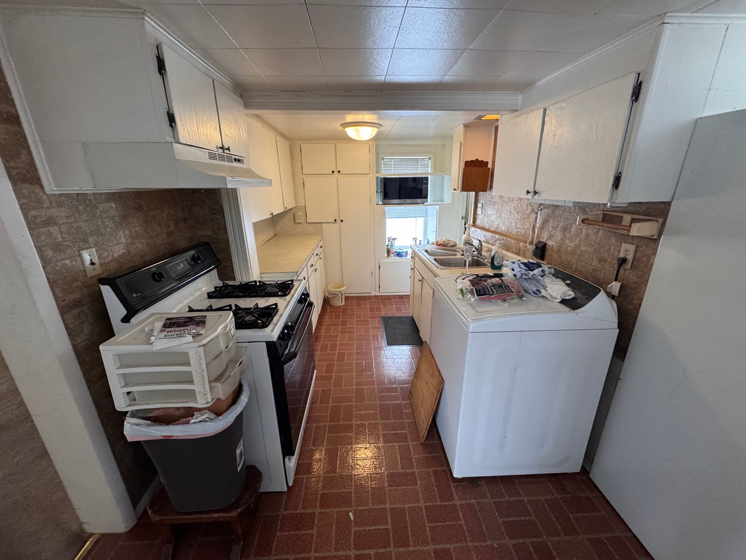 Image for MINIMUM BID AUCTION $79,000! 224 Sackett St