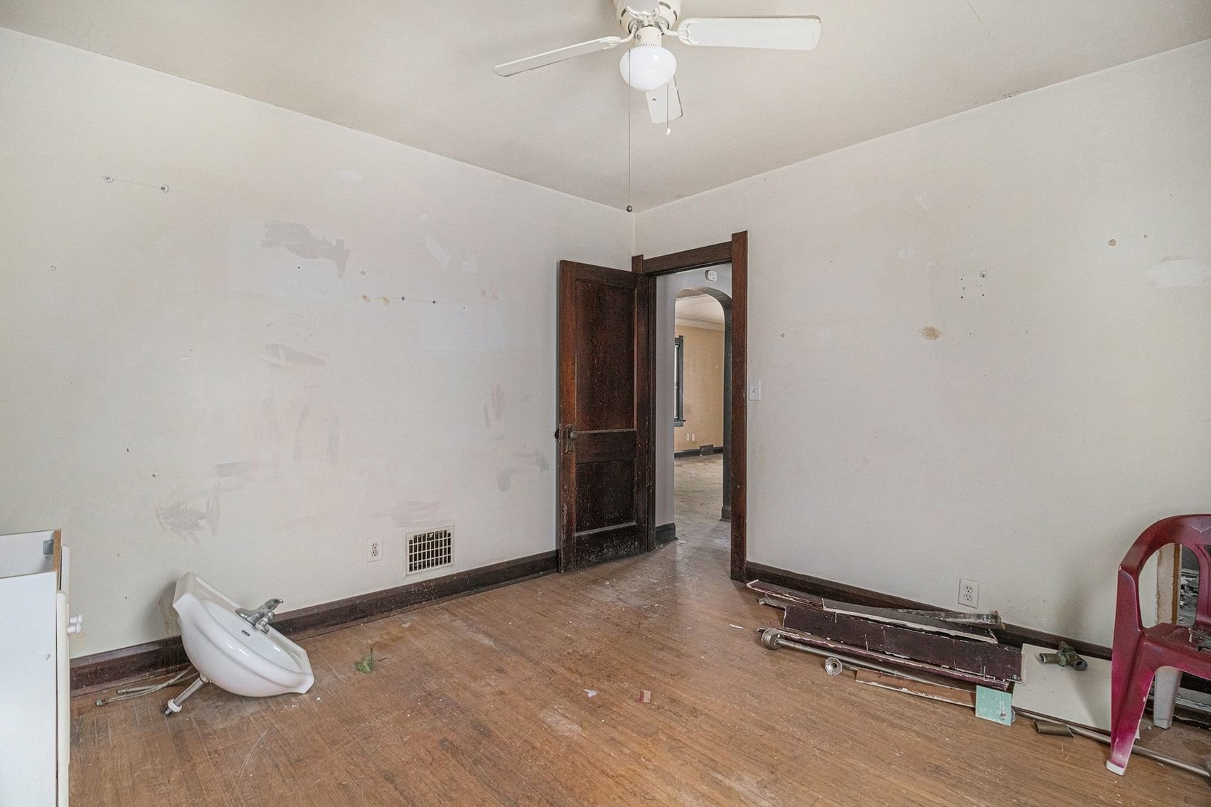 Image for SOLD PRIOR TO AUCTON! 933 Wright Ave