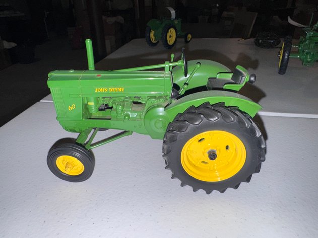 Image for RICHARD D. FORD TRACTOR COLLECTION ONLINE ONLY AUCTION