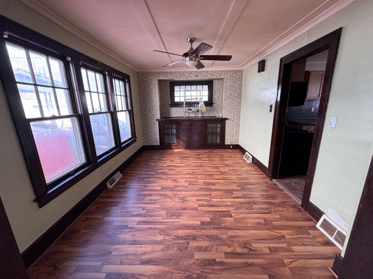 Image for MINIMUM BID AUCTION $49,000! 610 Dryden