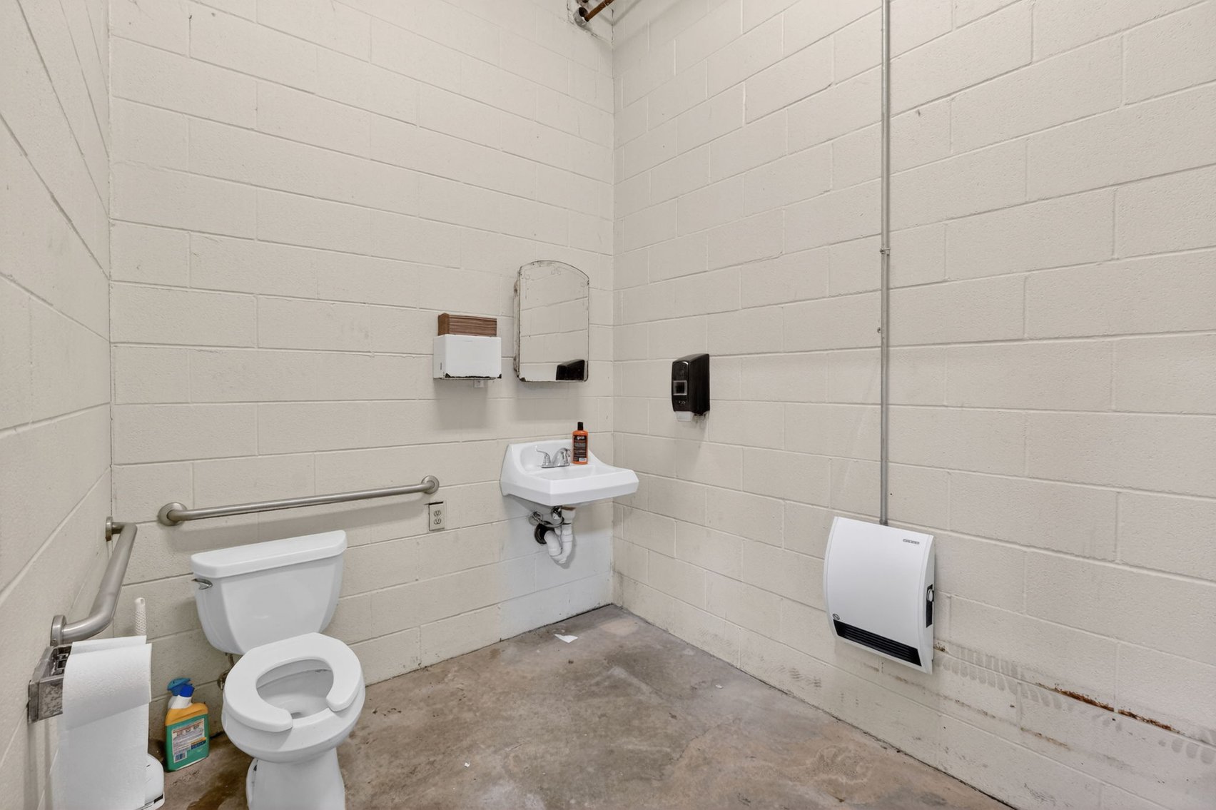 Image for MINIMUM BID AUCTION $325,000! 7300 Lewis Ave