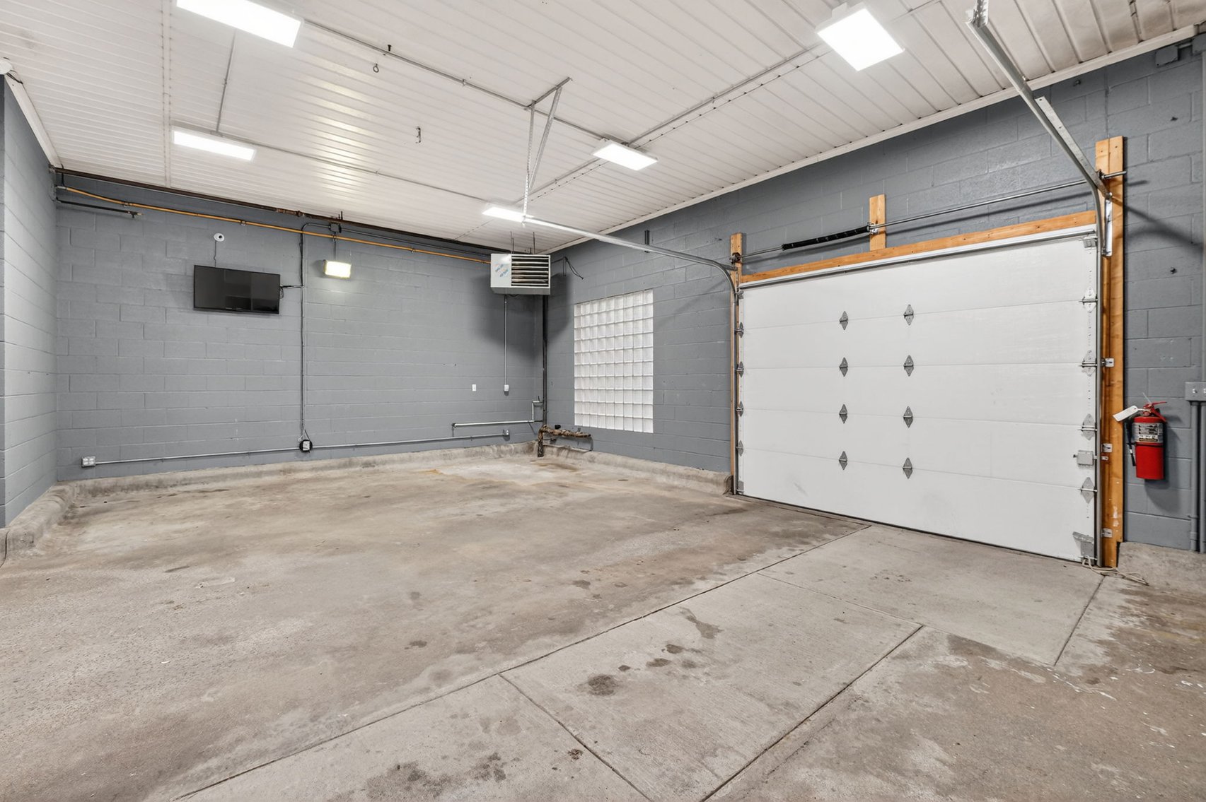 Image for MINIMUM BID AUCTION $325,000! 7300 Lewis Ave