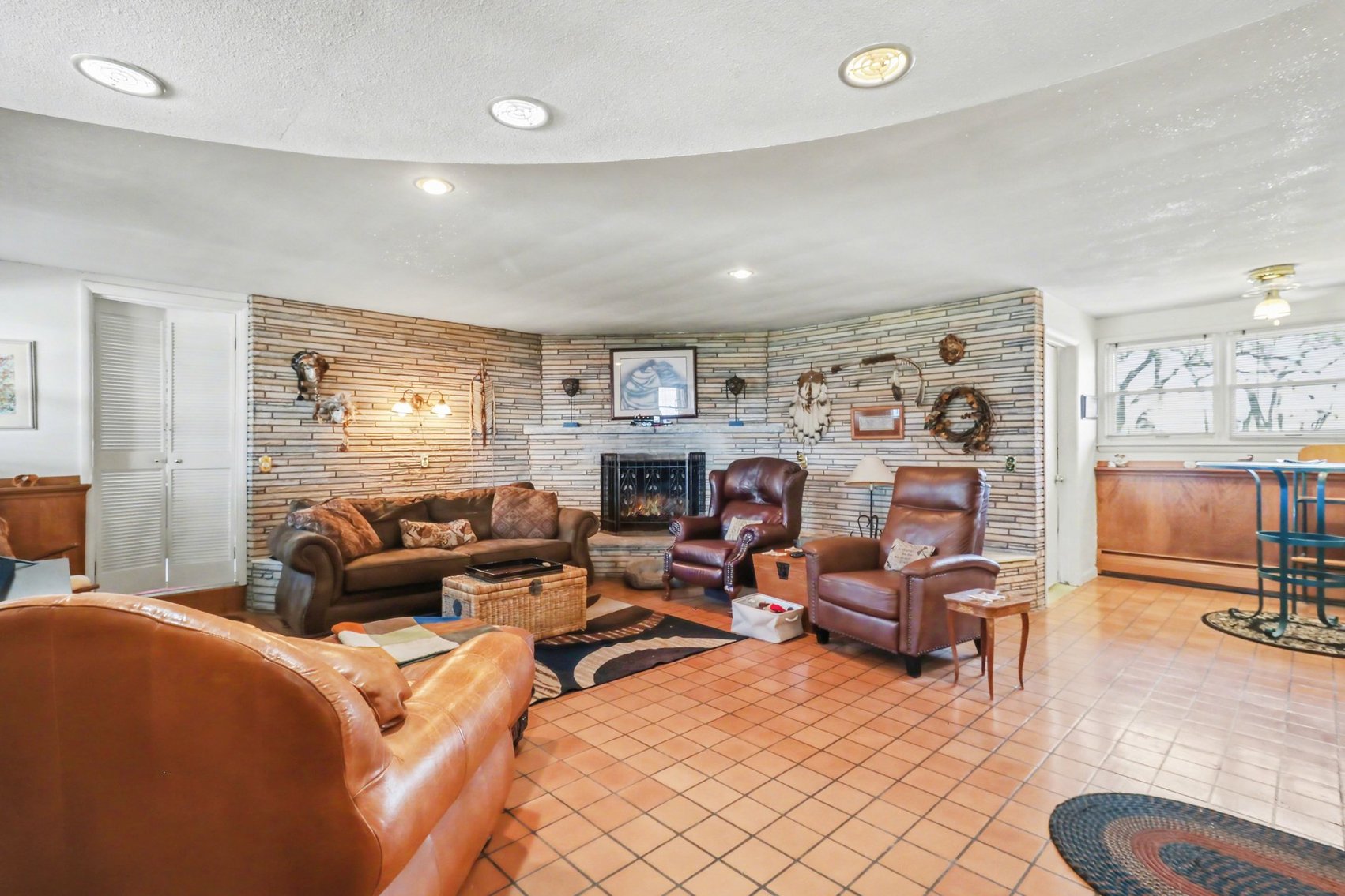 Image for MINIMUM BID AUCTION $225,000! 5930 N River Rd
