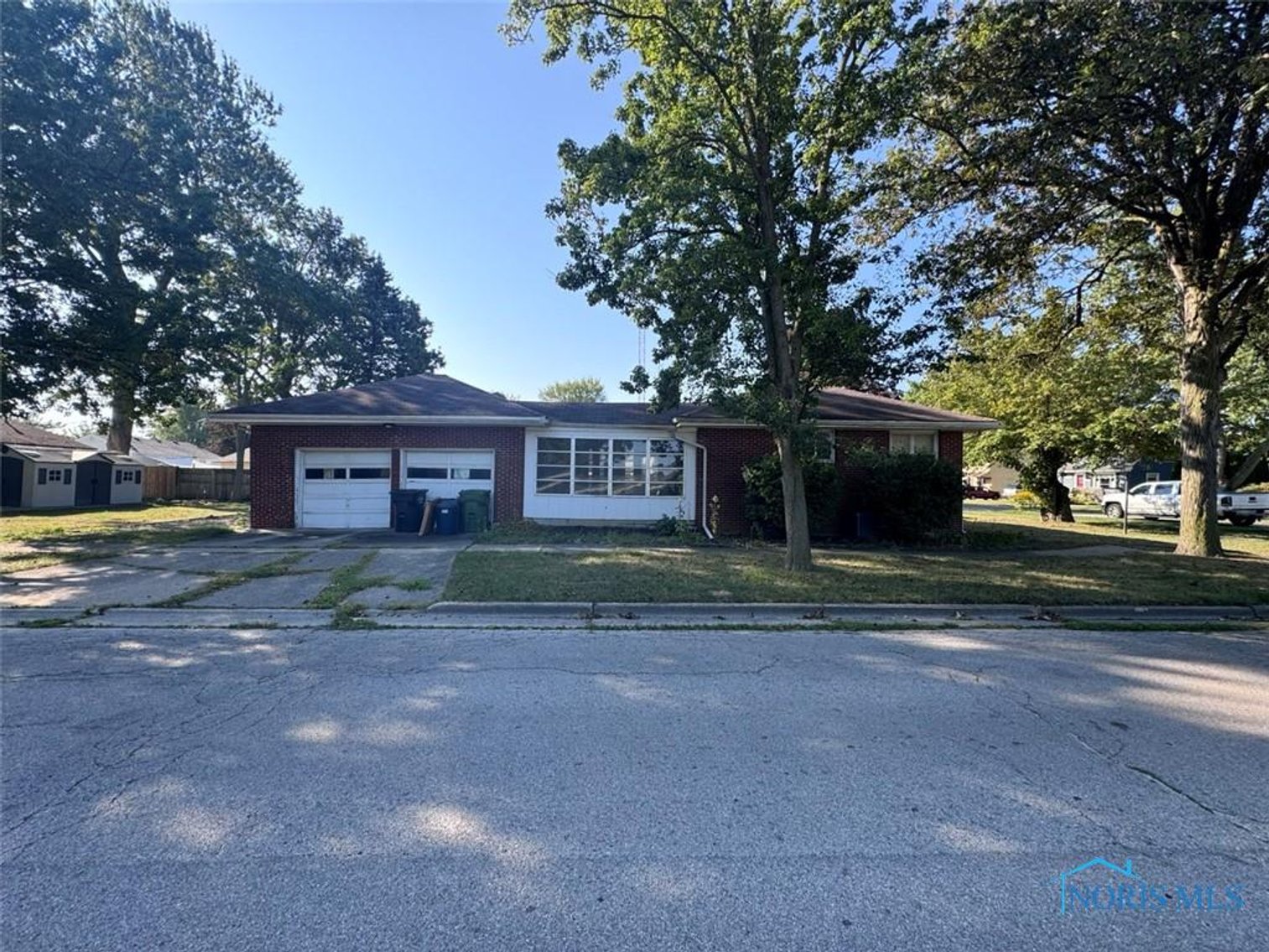 Image for MINIMUM BID AUCTION $89,000! 1174 Elco ave