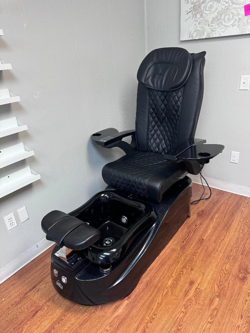 Image for SALON EQUIPMENT AND IKEA FURNITURE ONLINE ONLY AUCTION