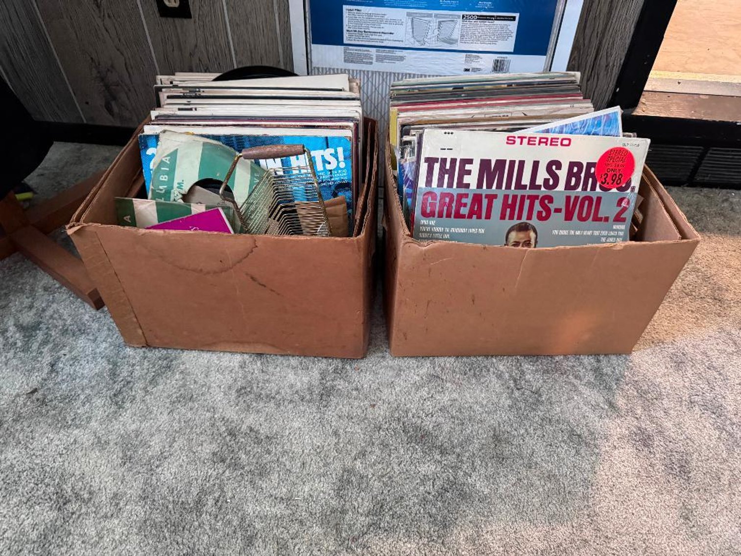 Image for NEON SIGNS, TOOLS AND HOUSEHOLD ITEMS AND MORE ONLINE ONLY AUCTION