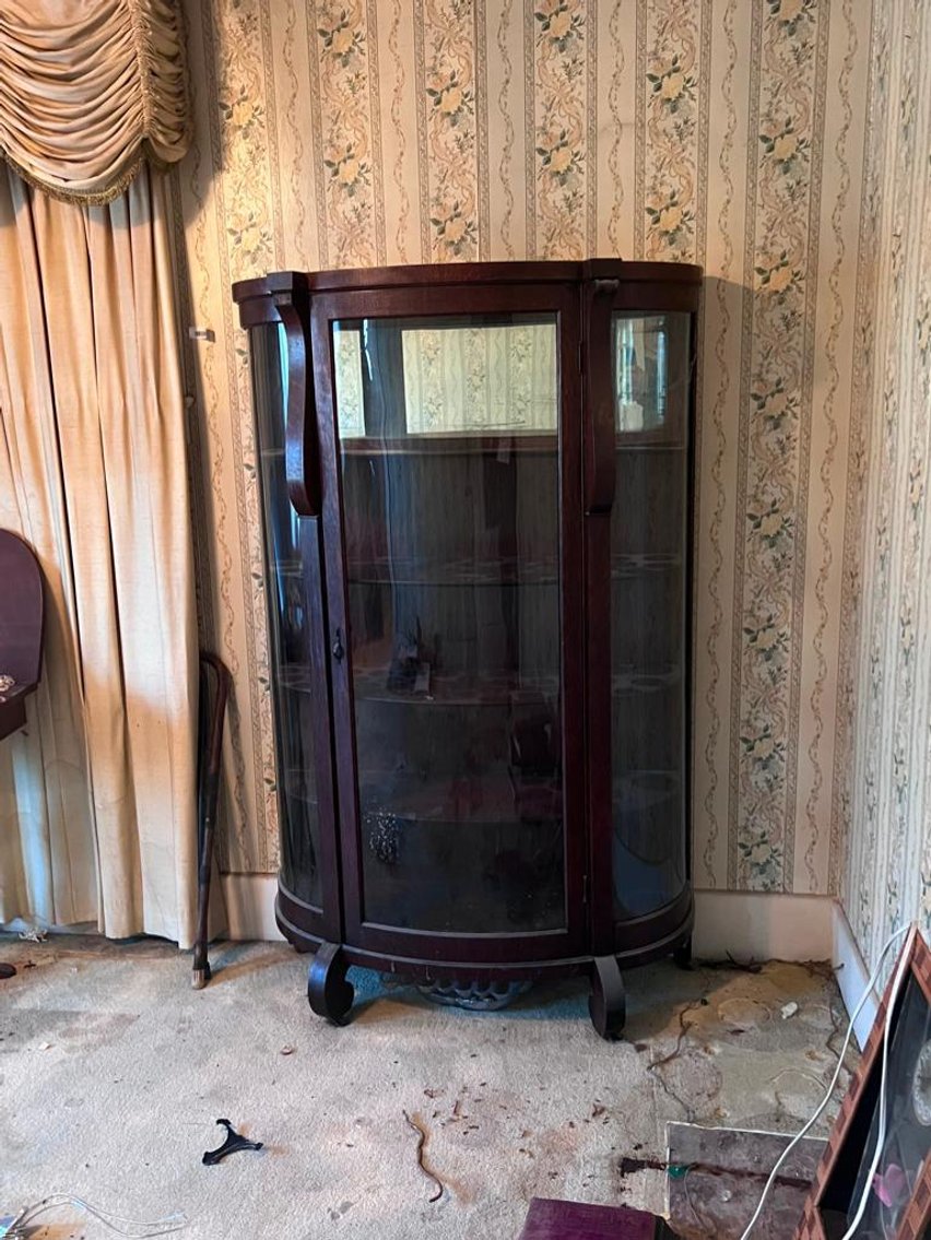 Image for PICTURES, ANTIQUES AND MORE ONLINE ONLY AUCTION