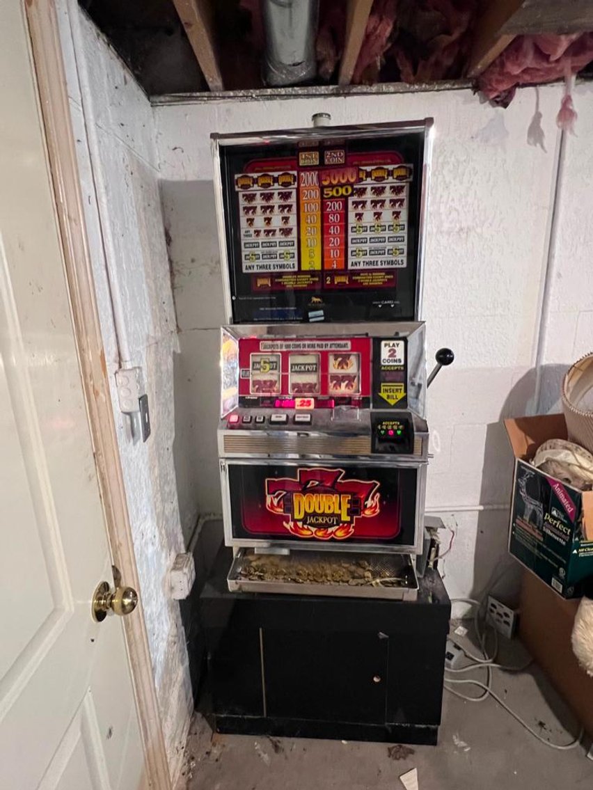 Image for ARCADE GAMES, TOOLS AND HOUSEHOLD ITEMS ONLINE ONLY AUCTION
