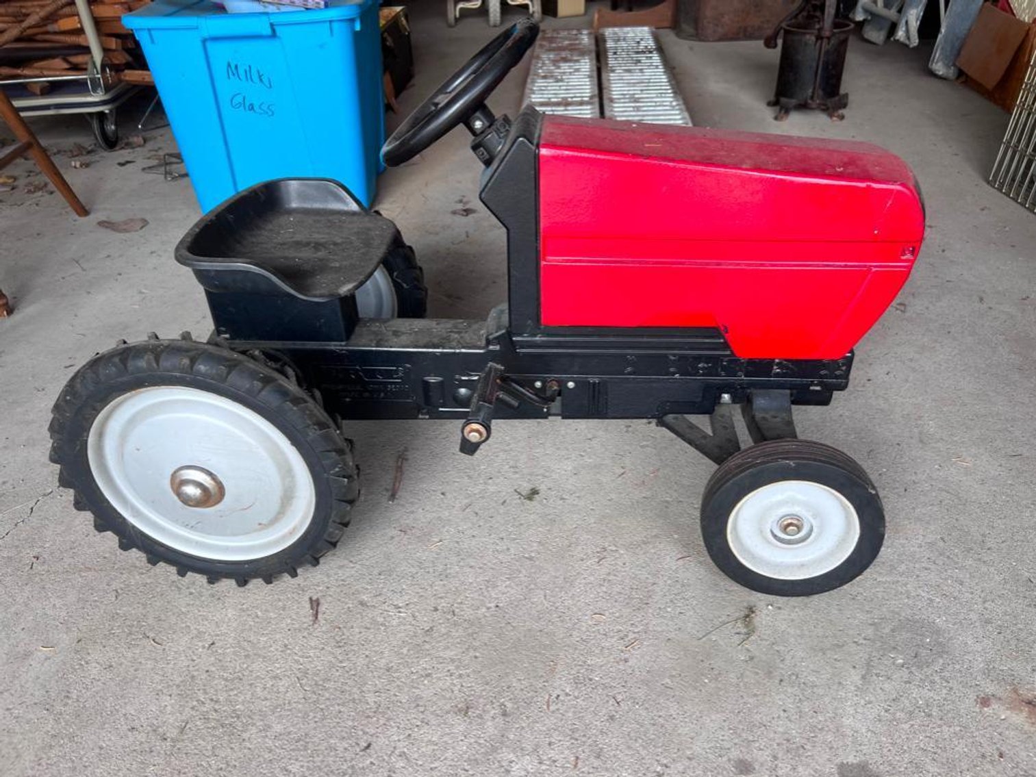 Image for OIL LAMPS, CLOCKS, ANTIQUES AND MORE ONLINE ONLY AUCTION