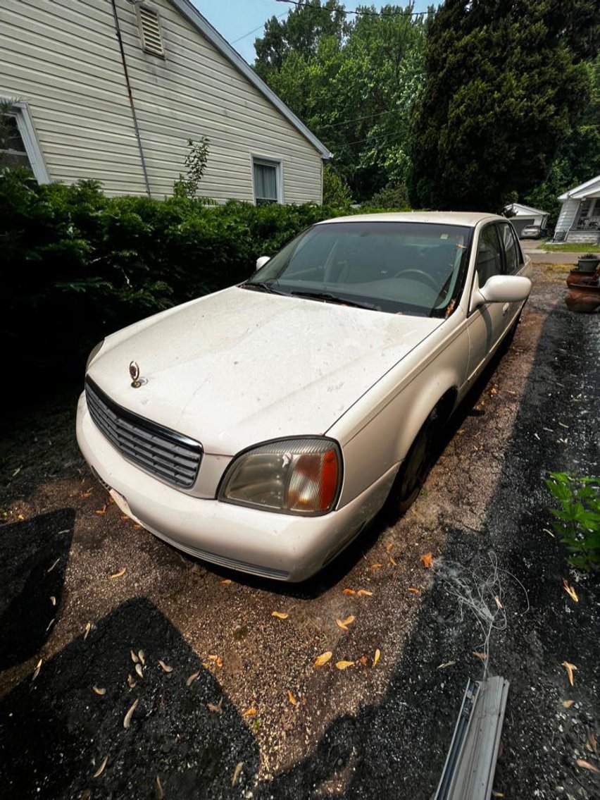 Image for CADILLAC AND HOUSEHOLD ITEMS ONLINE ONLY AUCTION