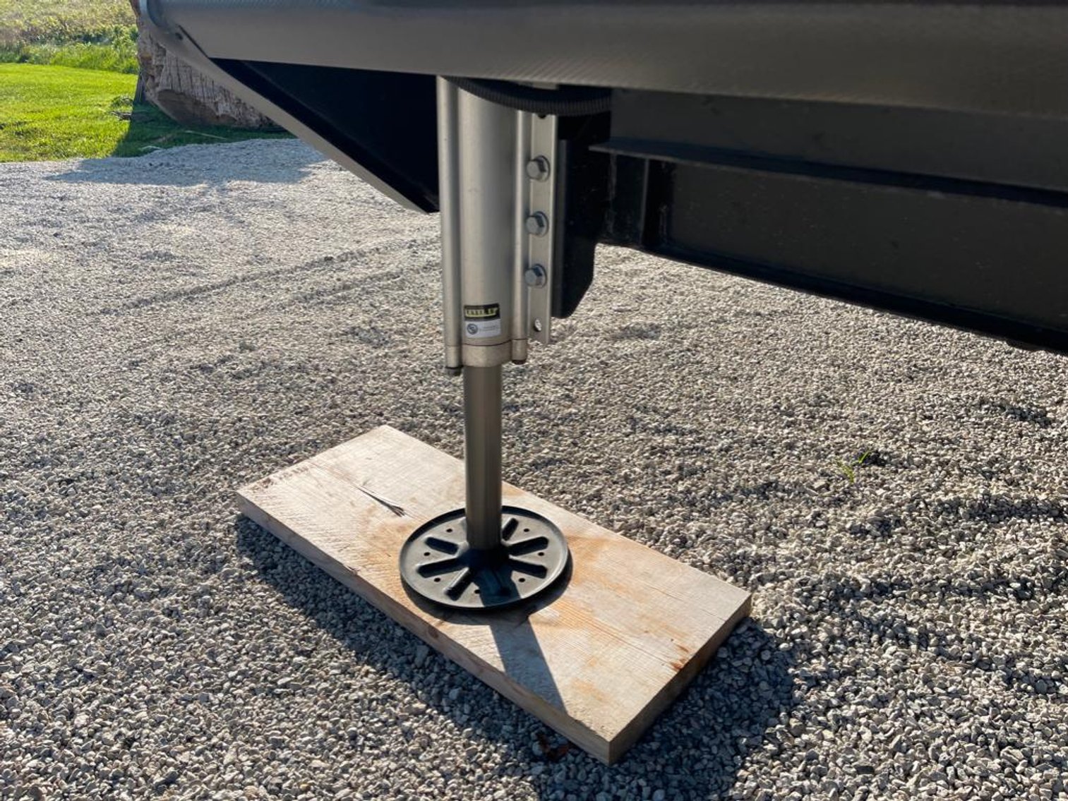 Image for 2021 Keystone Alpine 3650 RL Fifth Wheel!! ONLINE ONLY AUCTION!