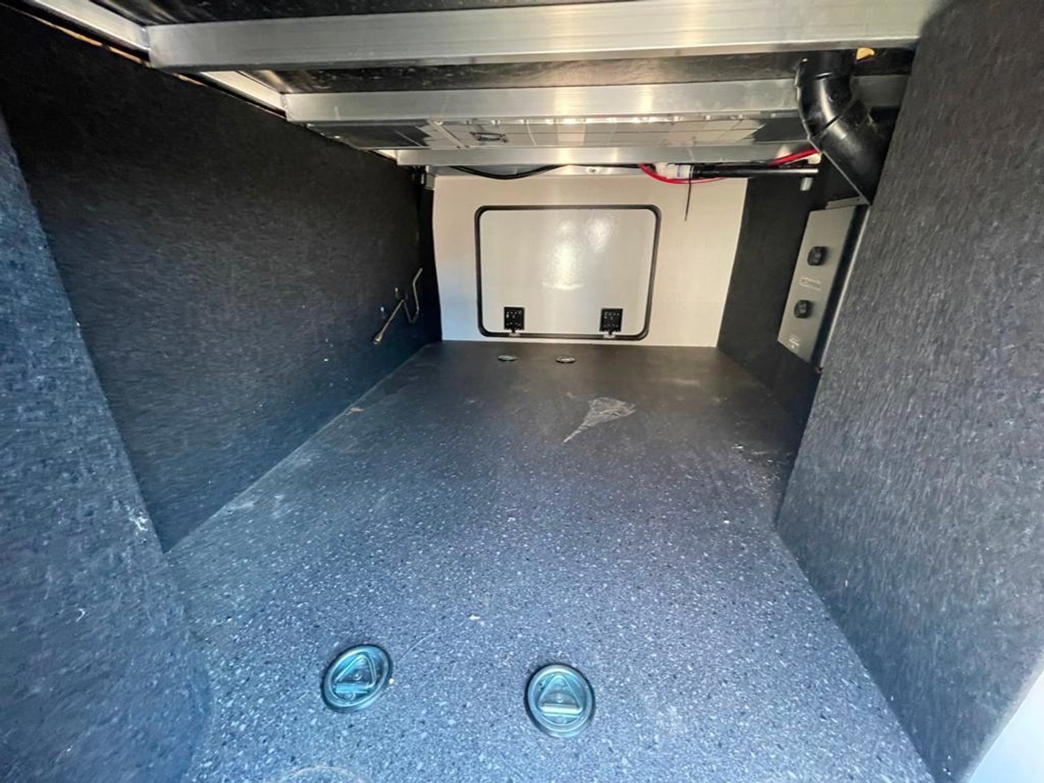 Image for 2021 Keystone Alpine 3650 RL Fifth Wheel!! ONLINE ONLY AUCTION!