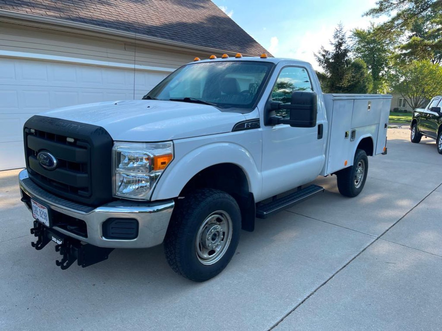 Image for ONLINE ONLY AUCTION! F-250 SUPERDUTY WORK TRUCK AND 14 FOOT ENCLOSED TRAILER!