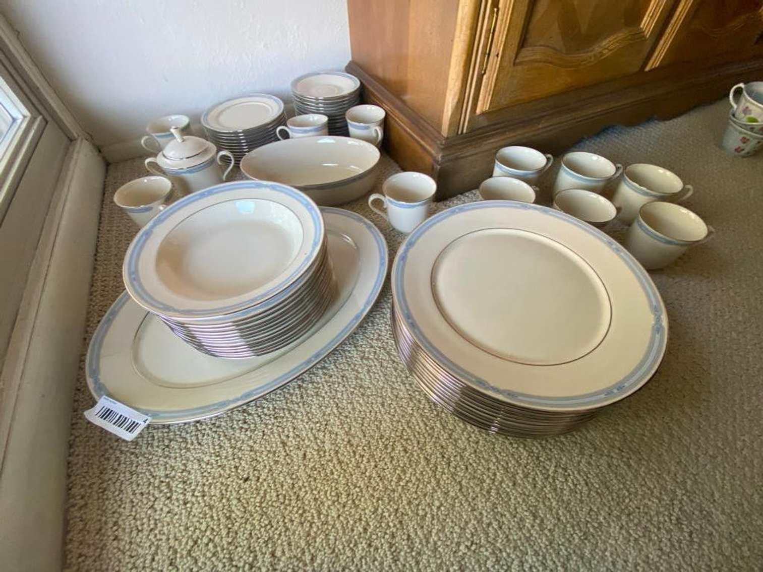 Image for GREAT HOUSEHOLD ITEM ONLINE ONLY AUCTION!