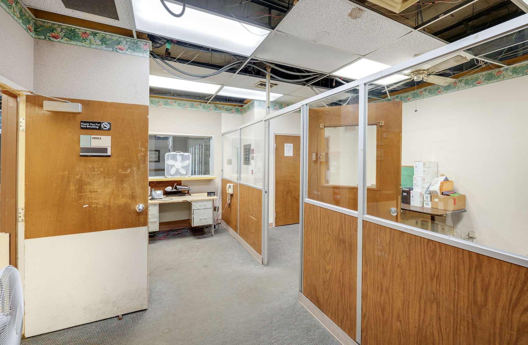 Image for MINIMUM BID AUCTION $199,000! 2051 Collingwood