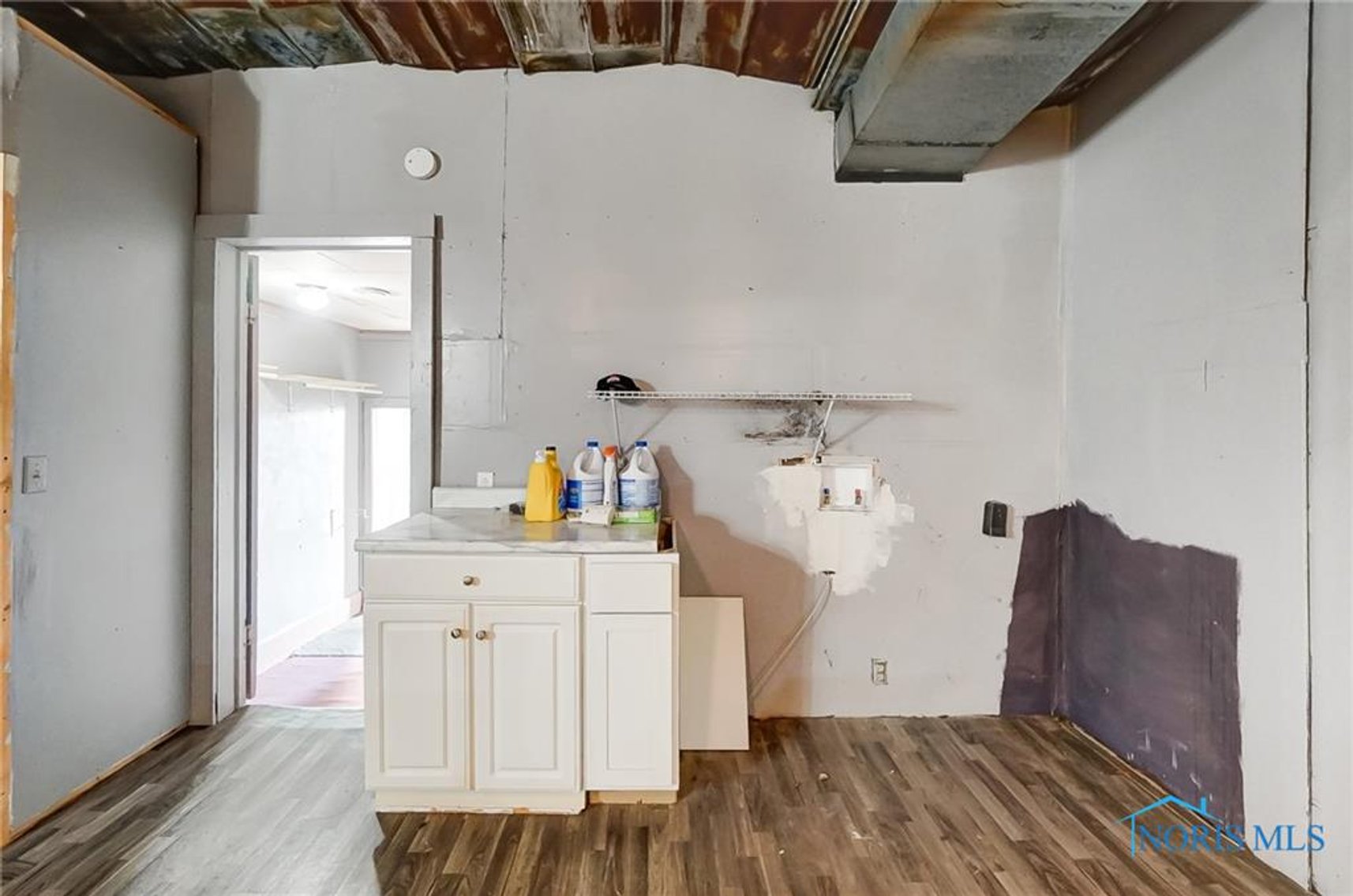 Image for MINIMUM BID AUCTION $99,000! 121 N Fulton St