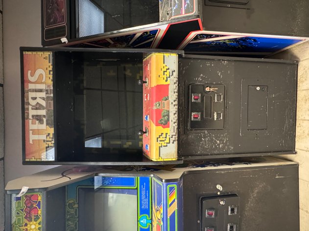 Image for ARCADE GAMES, BASKETS, TOOLS, FURNITURE AND HOUSEHOLD ITEMS ONLINE ONLY AUCTION