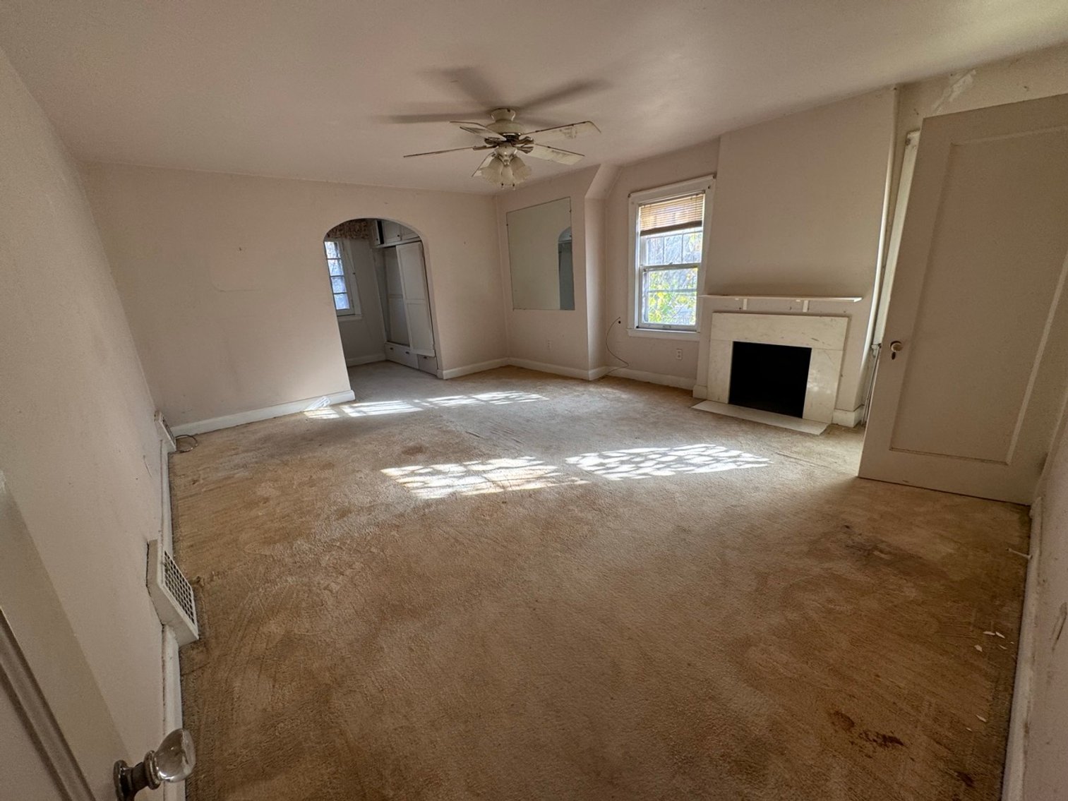 Image for MINIMUM BID AUCTION $149,000! 2515 Densmore Dr