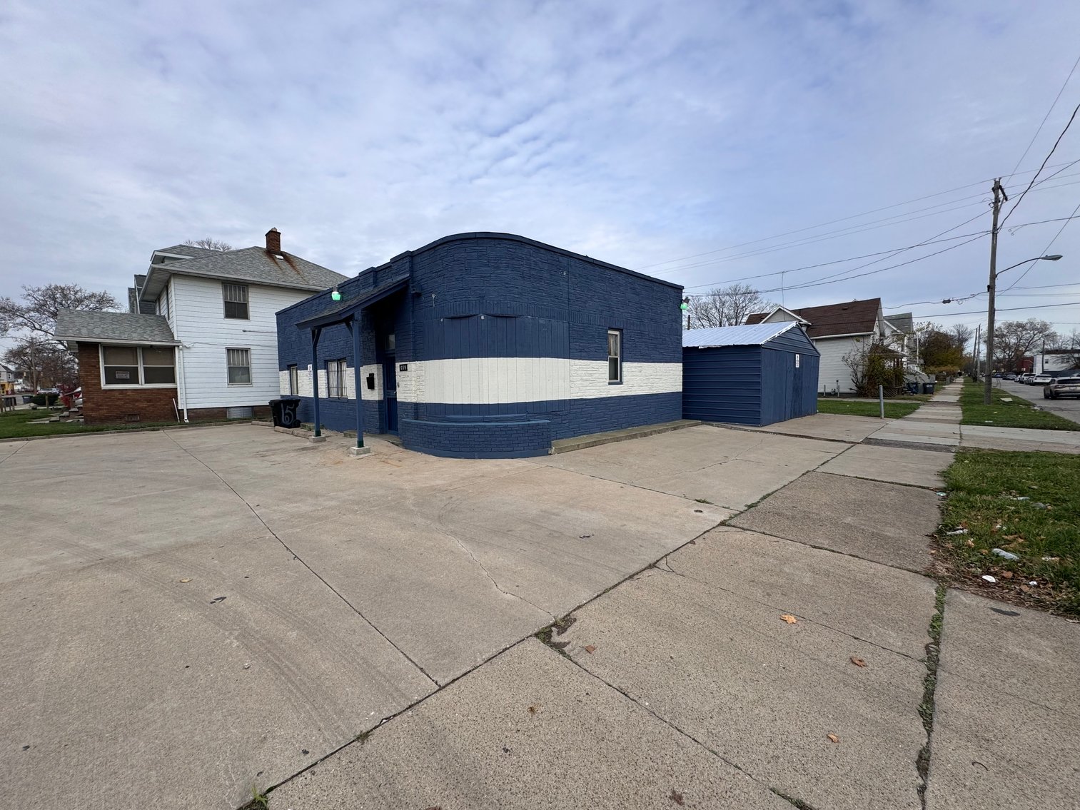 Image for MINIMUM BID AUCTION $49,999! 659 E Broadway