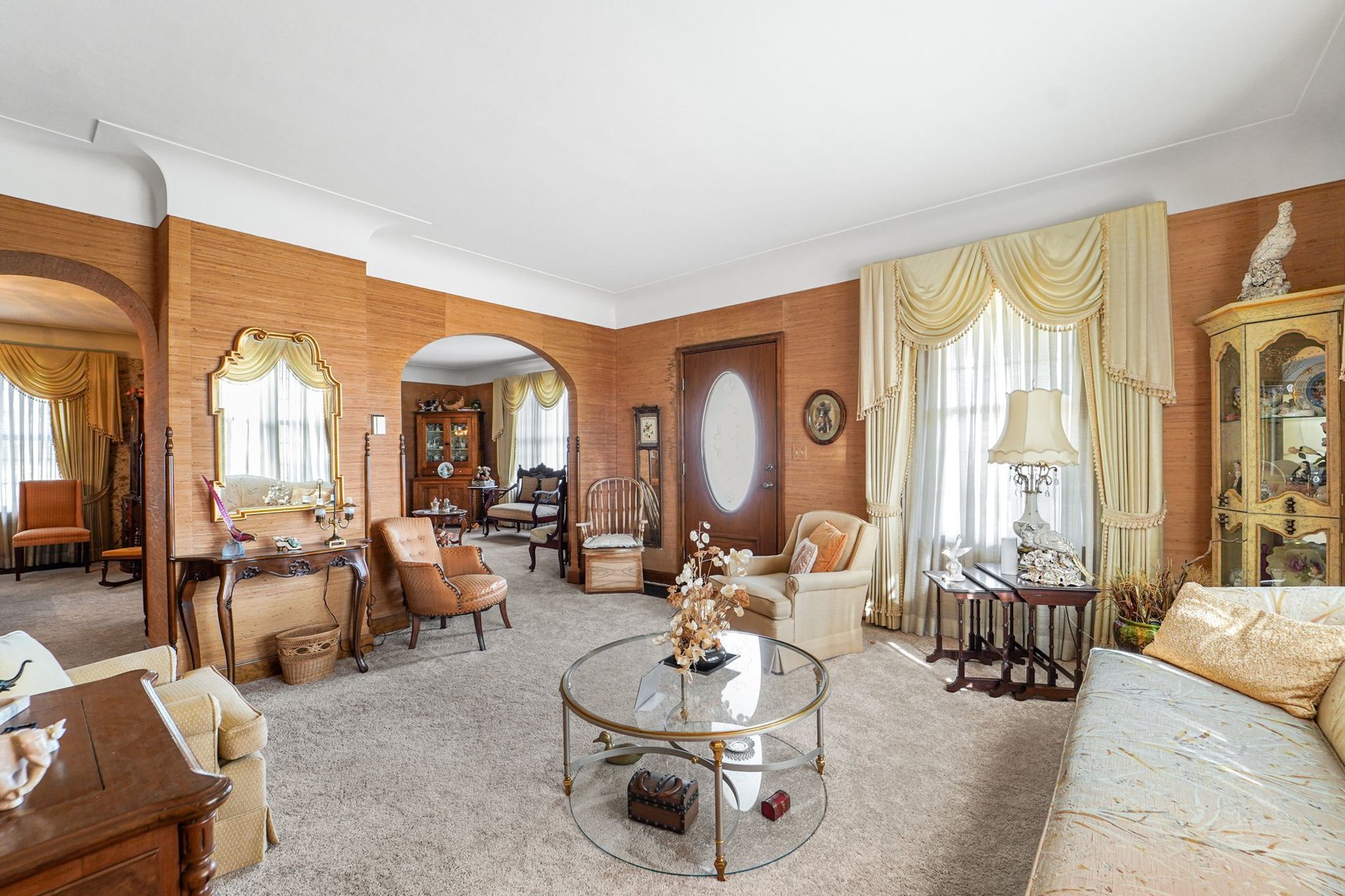 Image for MINIMUM BID AUCTION $900,000! 3133 Edgewood Rd