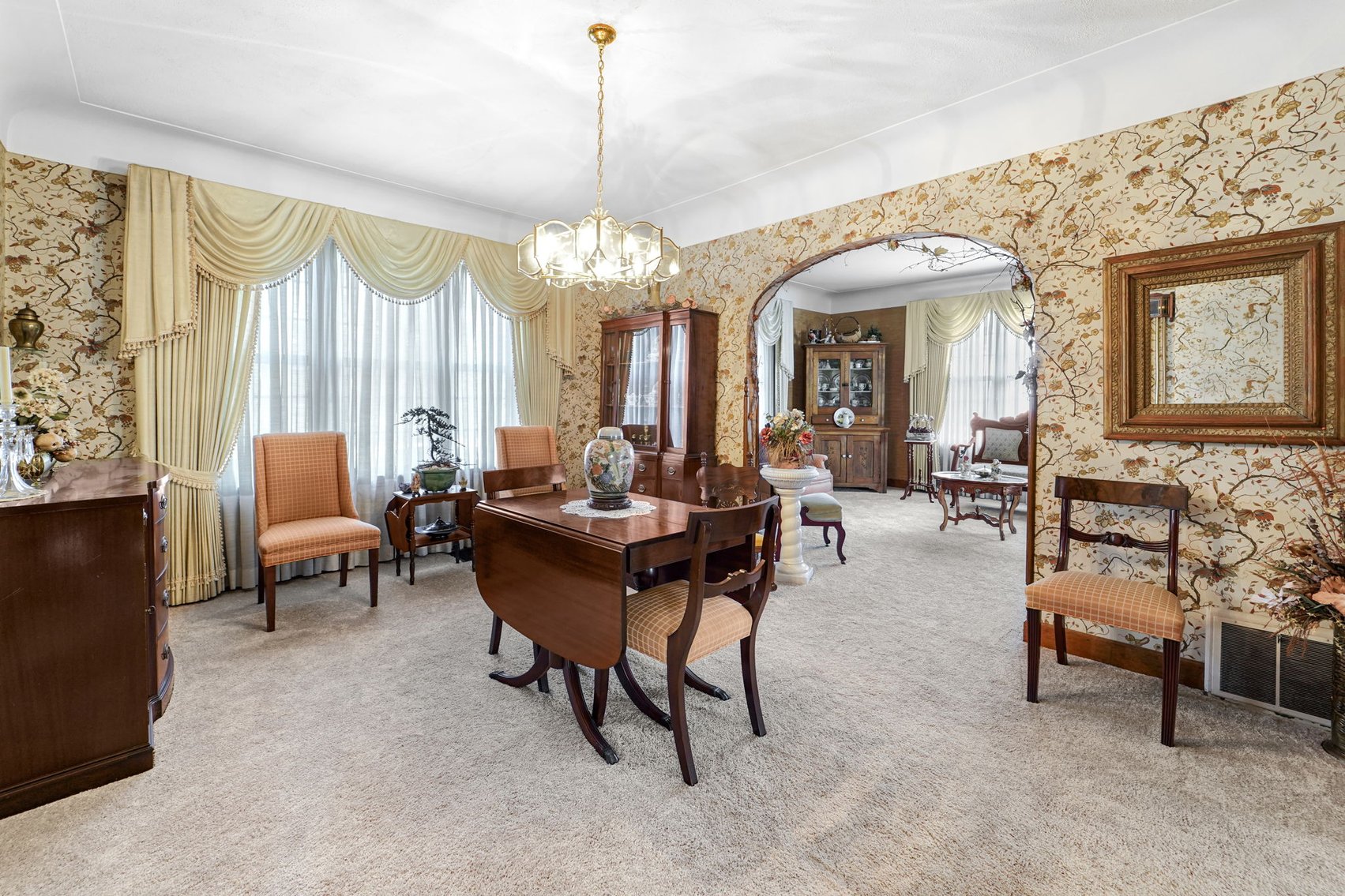 Image for MINIMUM BID AUCTION $900,000! 3133 Edgewood Rd