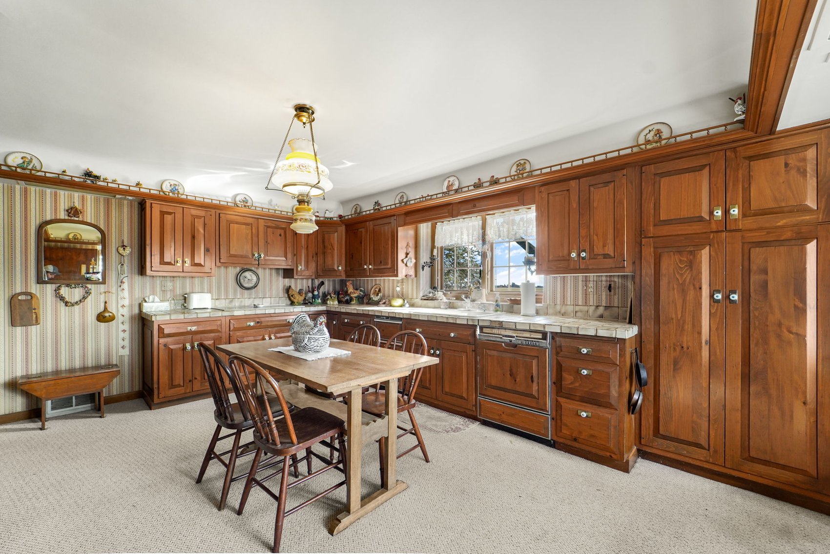 Image for MINIMUM BID AUCTION $900,000! 3133 Edgewood Rd