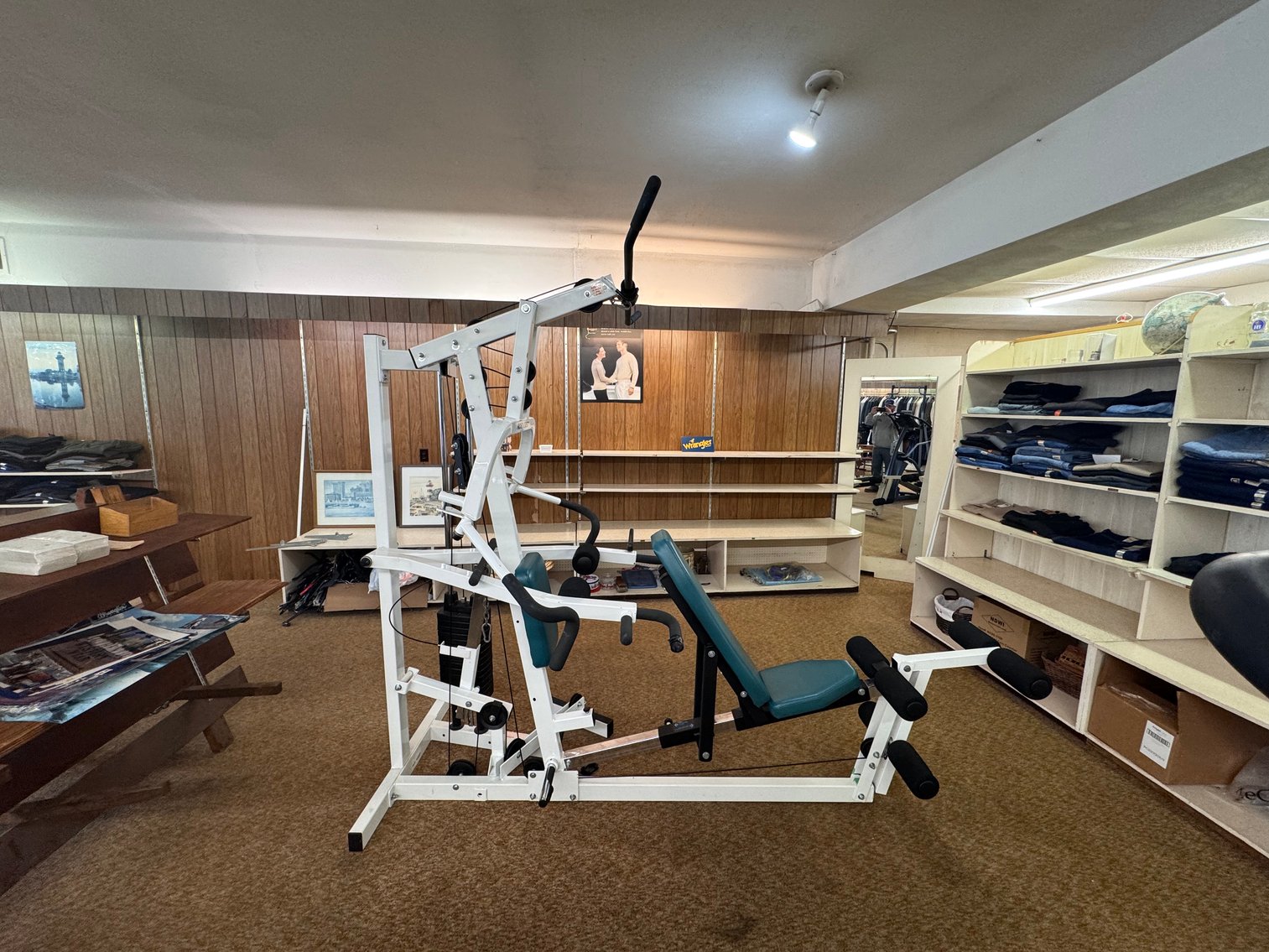 Image for SZAR'S MENS SHOP LIQUIDATION ONLINE ONLY AUCTION