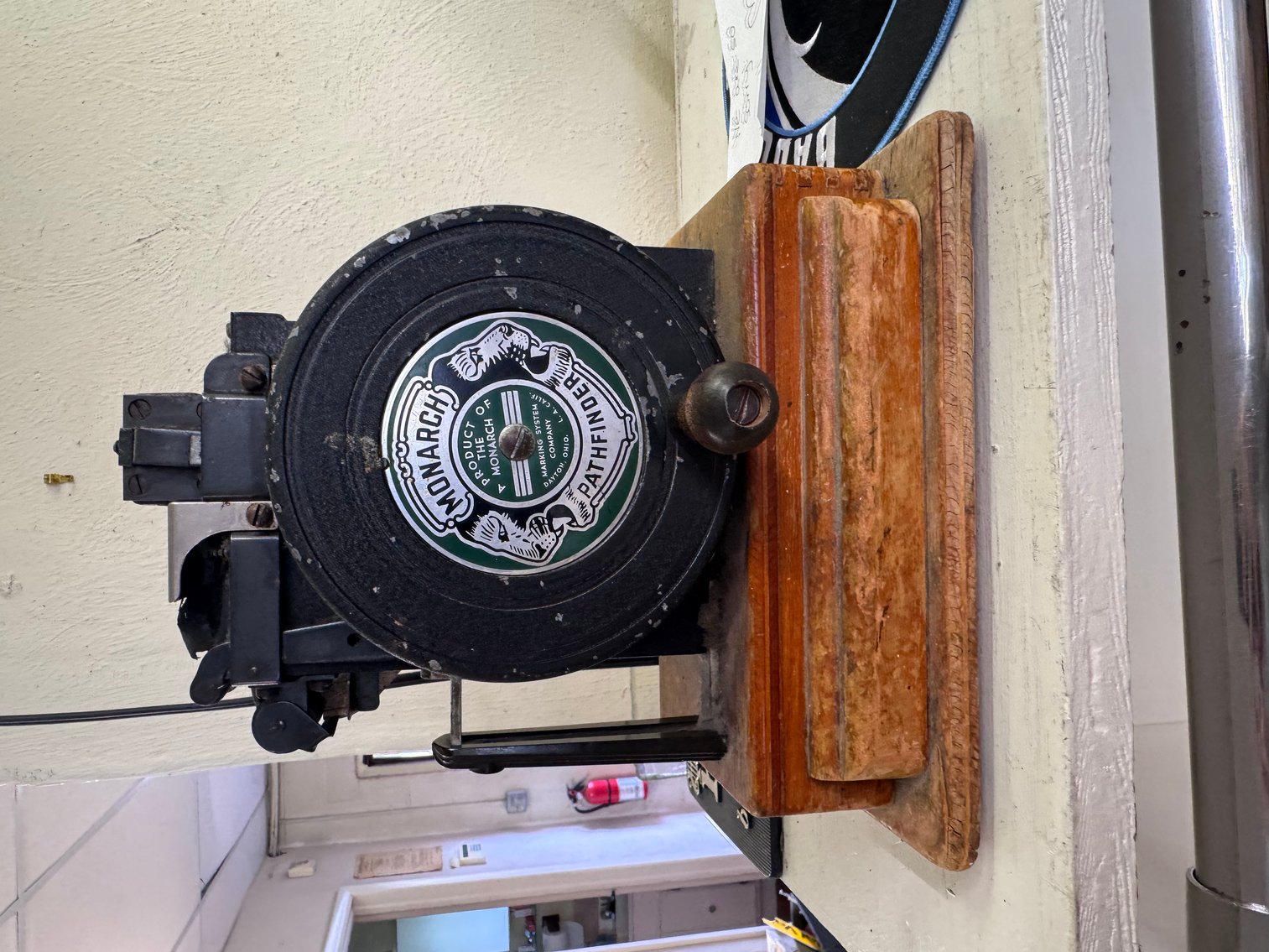 Image for SZAR'S MENS SHOP LIQUIDATION ONLINE ONLY AUCTION