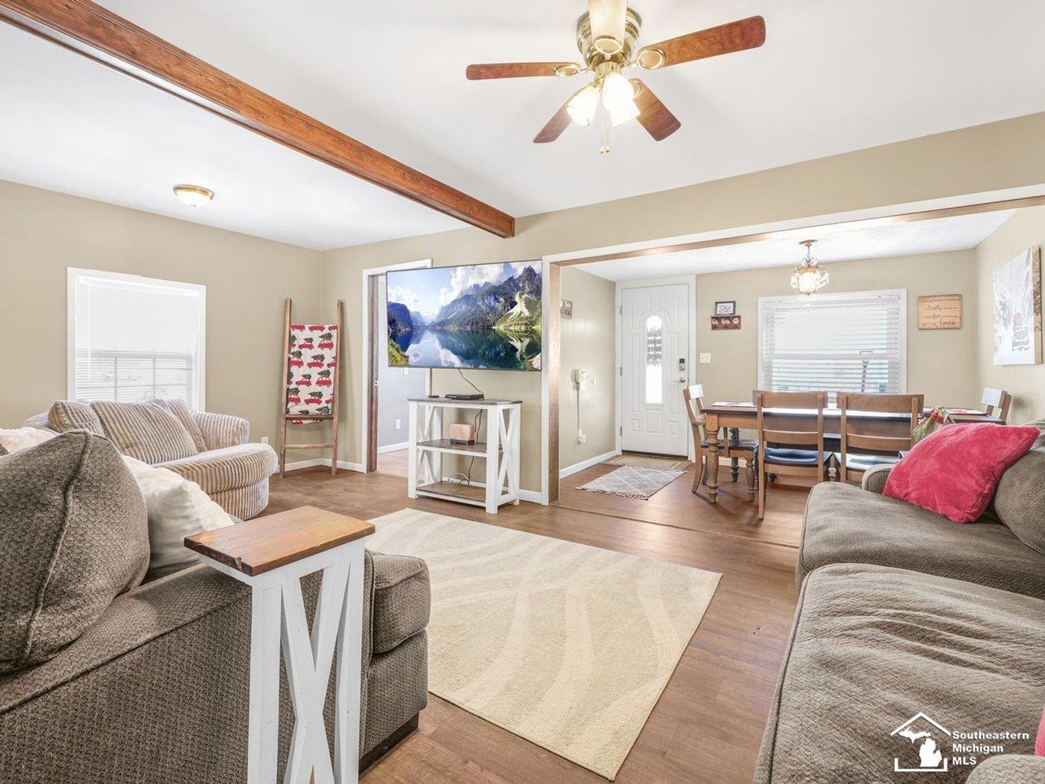 Image for MINIMUM BID AUCTION $89,000! 3362 5th Street