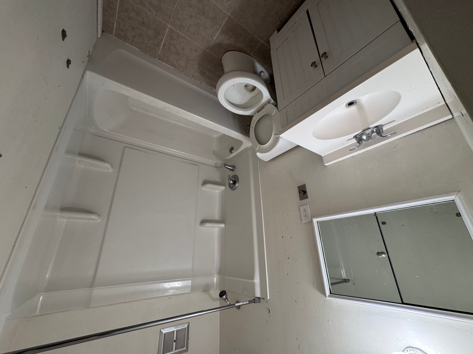 Image for MINIMUM BID AUCTION $149,000! 1004 Elm St