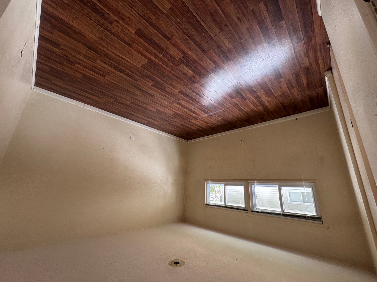 Image for MINIMUM BID AUCTION $149,000! 1004 Elm St