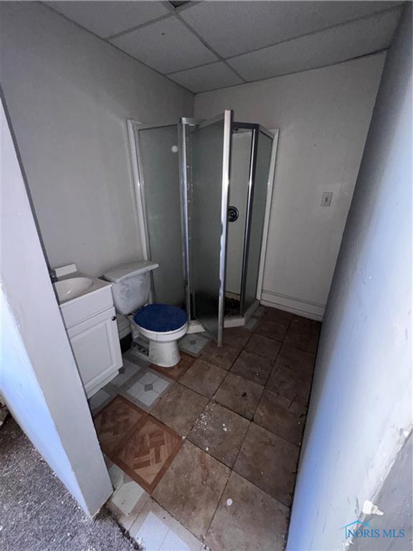 Image for MINIMUM BID AUCTION $49,000! 1327 W. Sylvania Ave