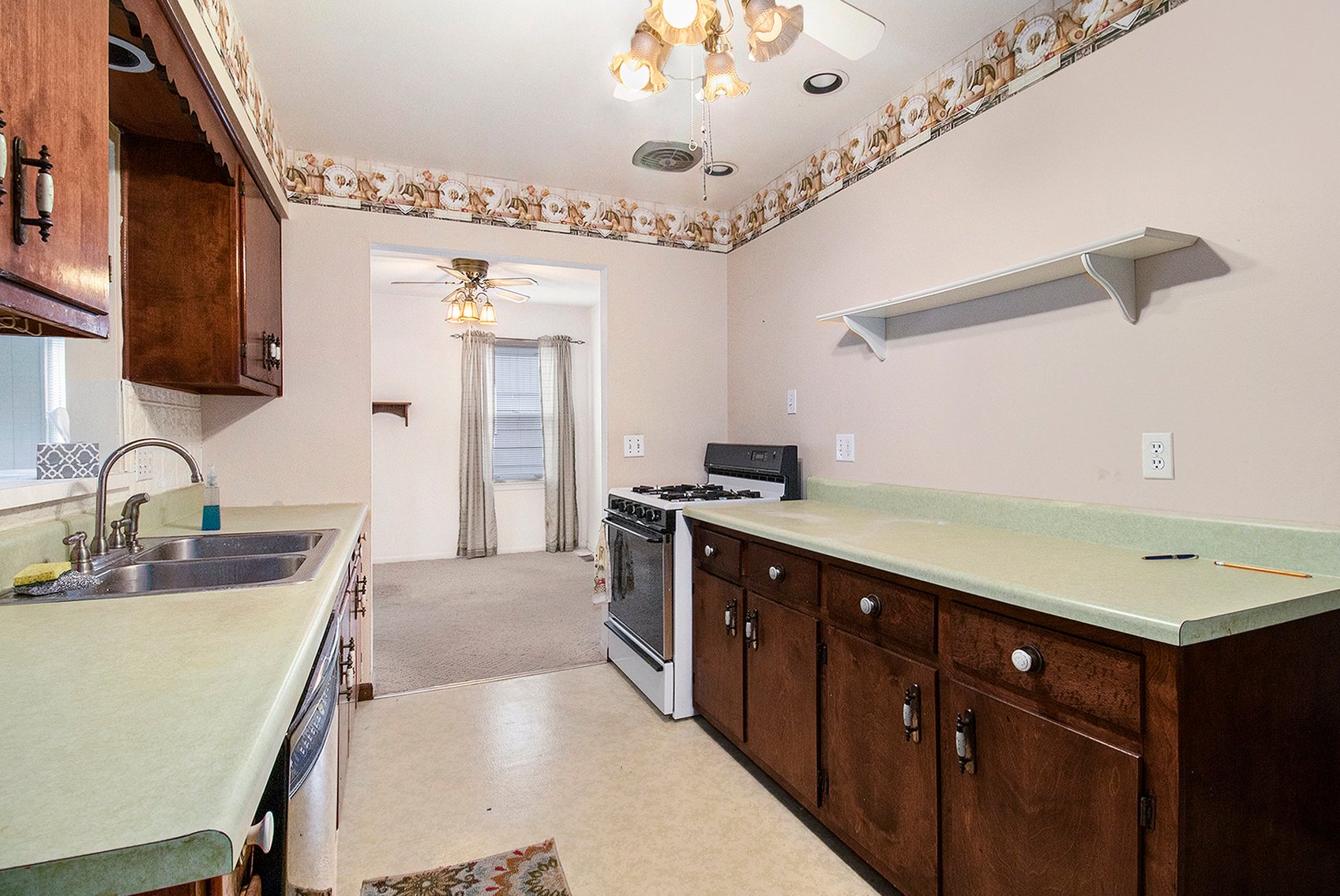 Image for MINIMUM BID AUCTION $60,000! 1486 Slater St.