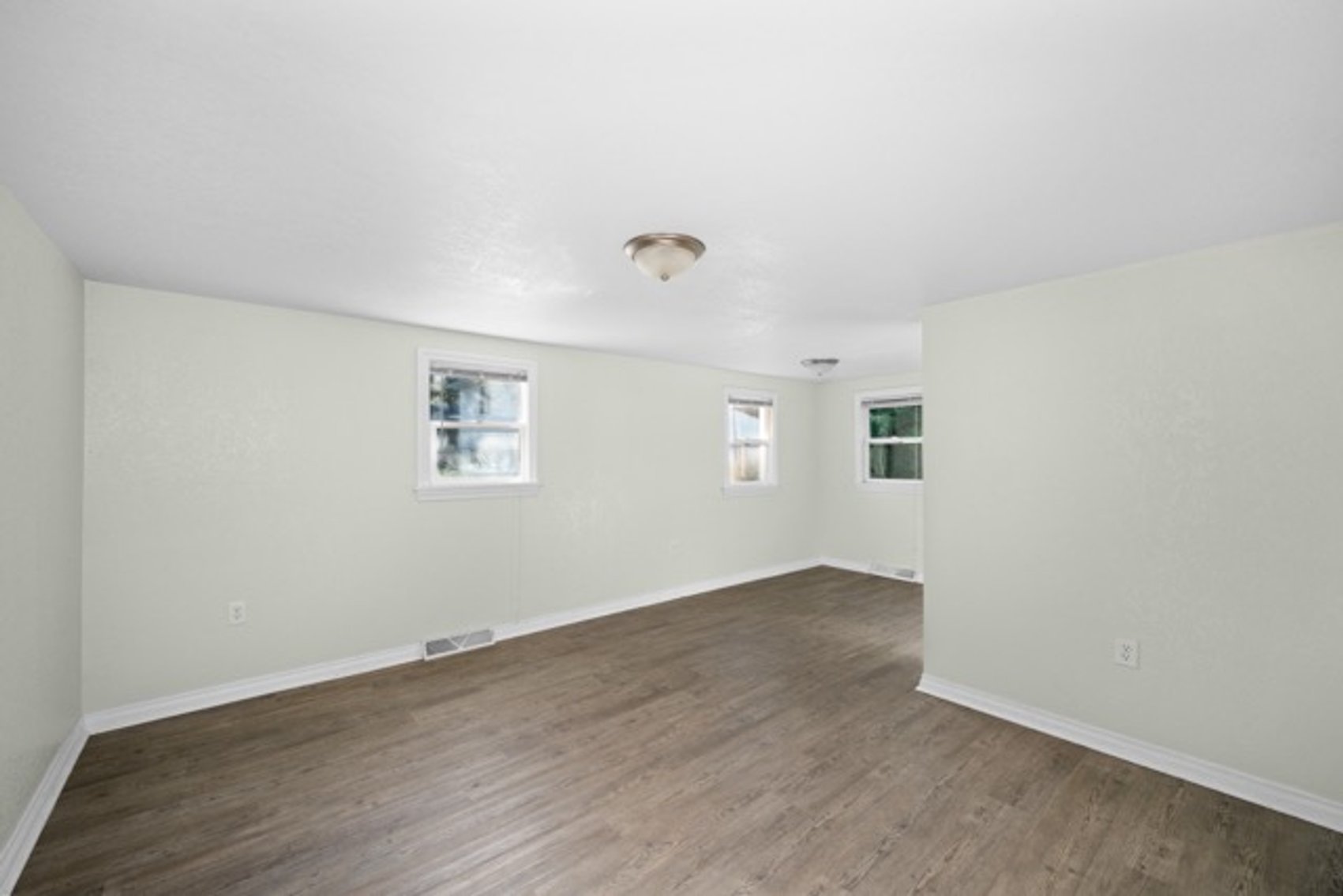 Image for MINIMUM BID AUCTION $119,000! 3157 Maplewood