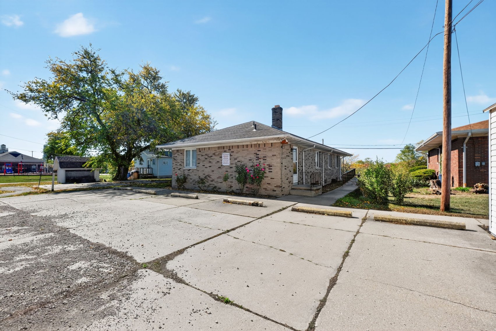 Image for MINIMUM BID AUCTION $59,000! 617 Miami St