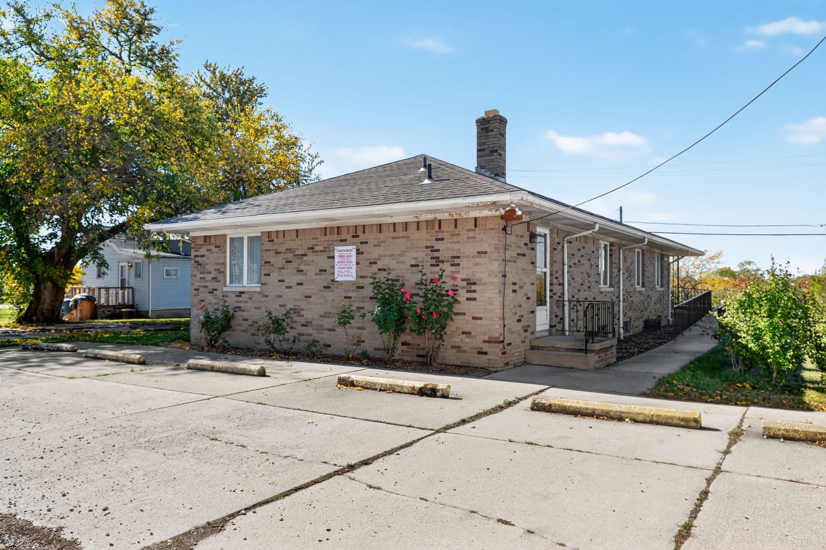 Image for MINIMUM BID AUCTION $59,000! 617 Miami St