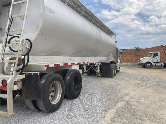 Image for 1998 Ledwell Feed Trailer