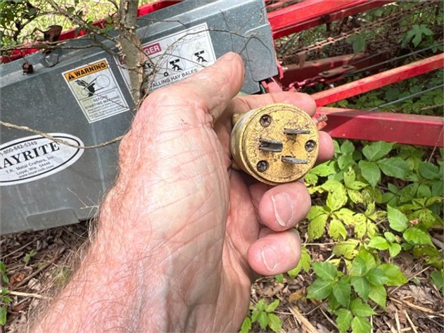 Image for Hayrite Hay Conveyor 25' Pull Type