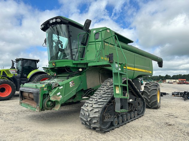 Image for John Deere 9870 STS Combine H09870S731256 Inv#: 25512