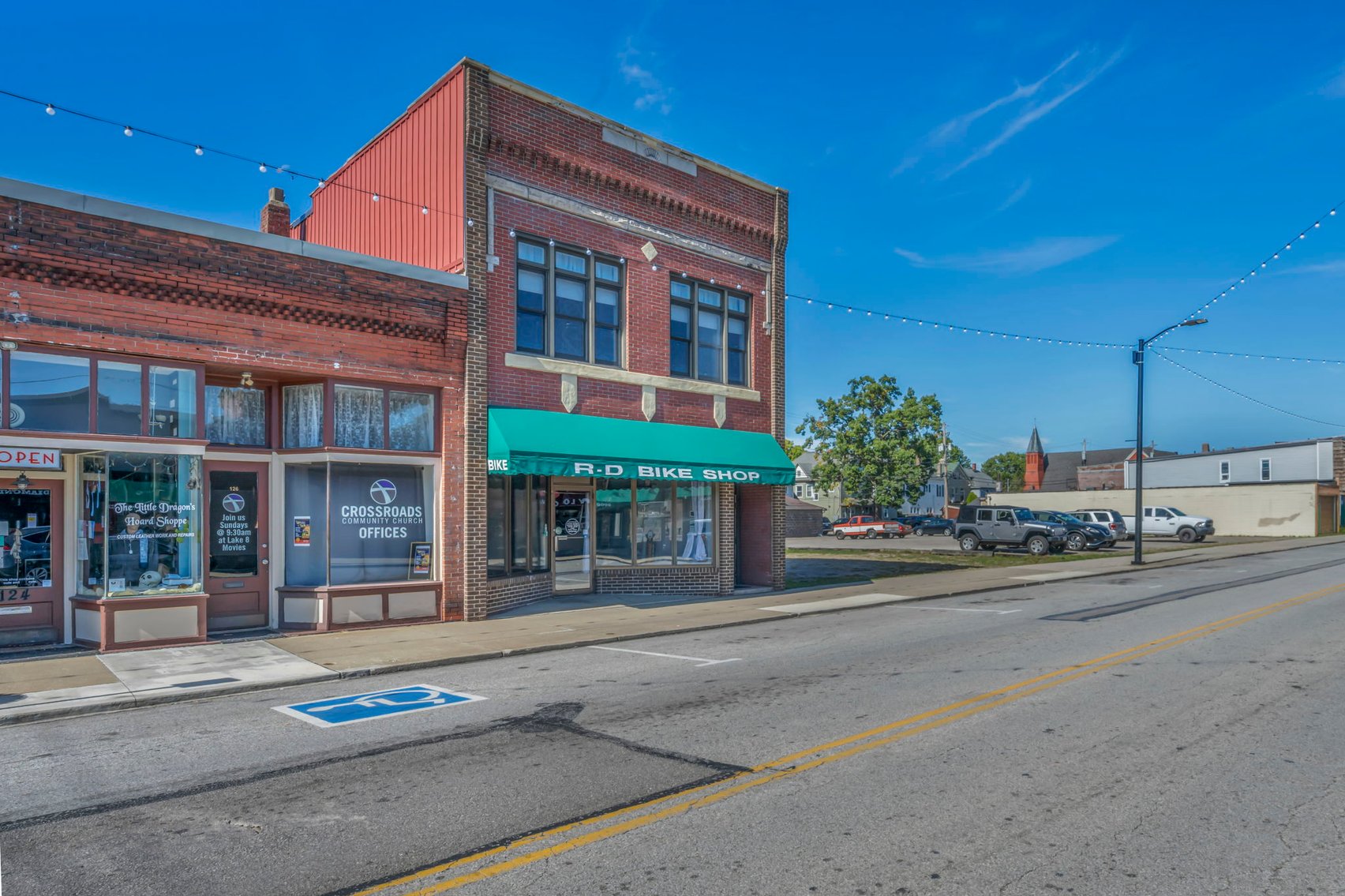 Image for 6050 SF Mixed-Use Retail / 2BR Apartment