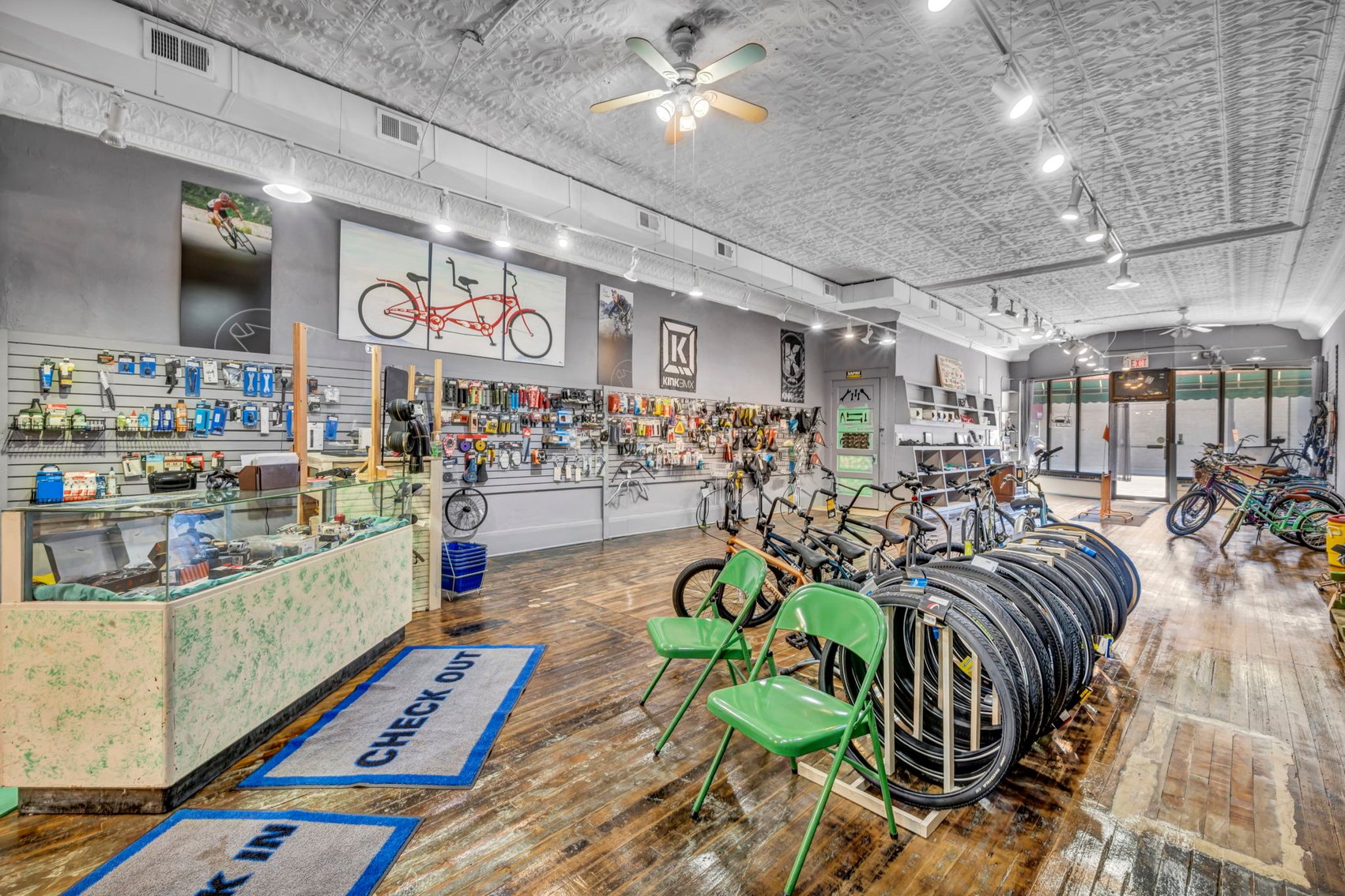 Image for 6050 SF Mixed-Use Retail / 2BR Apartment