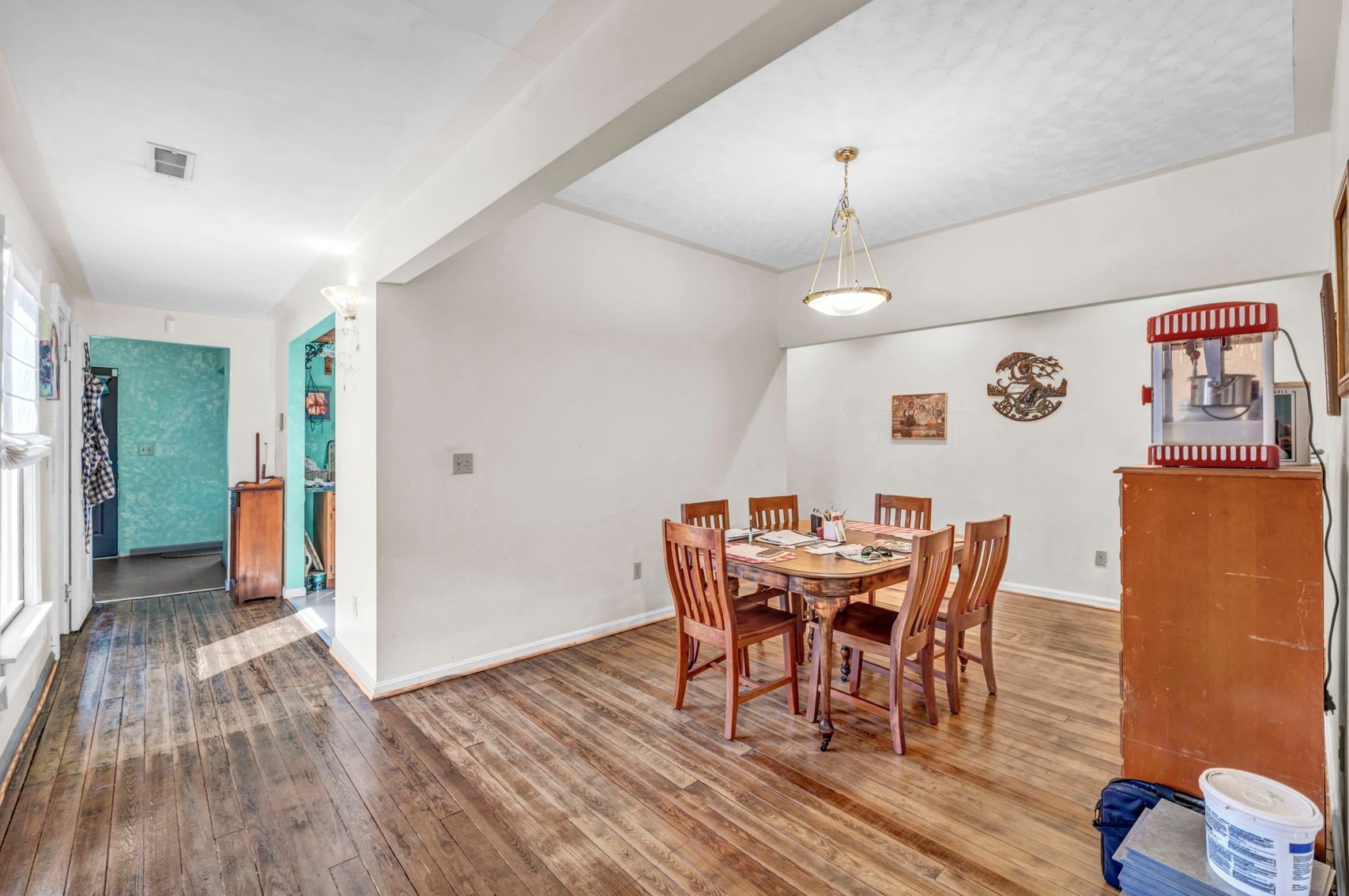 Image for 6050 SF Mixed-Use Retail / 2BR Apartment