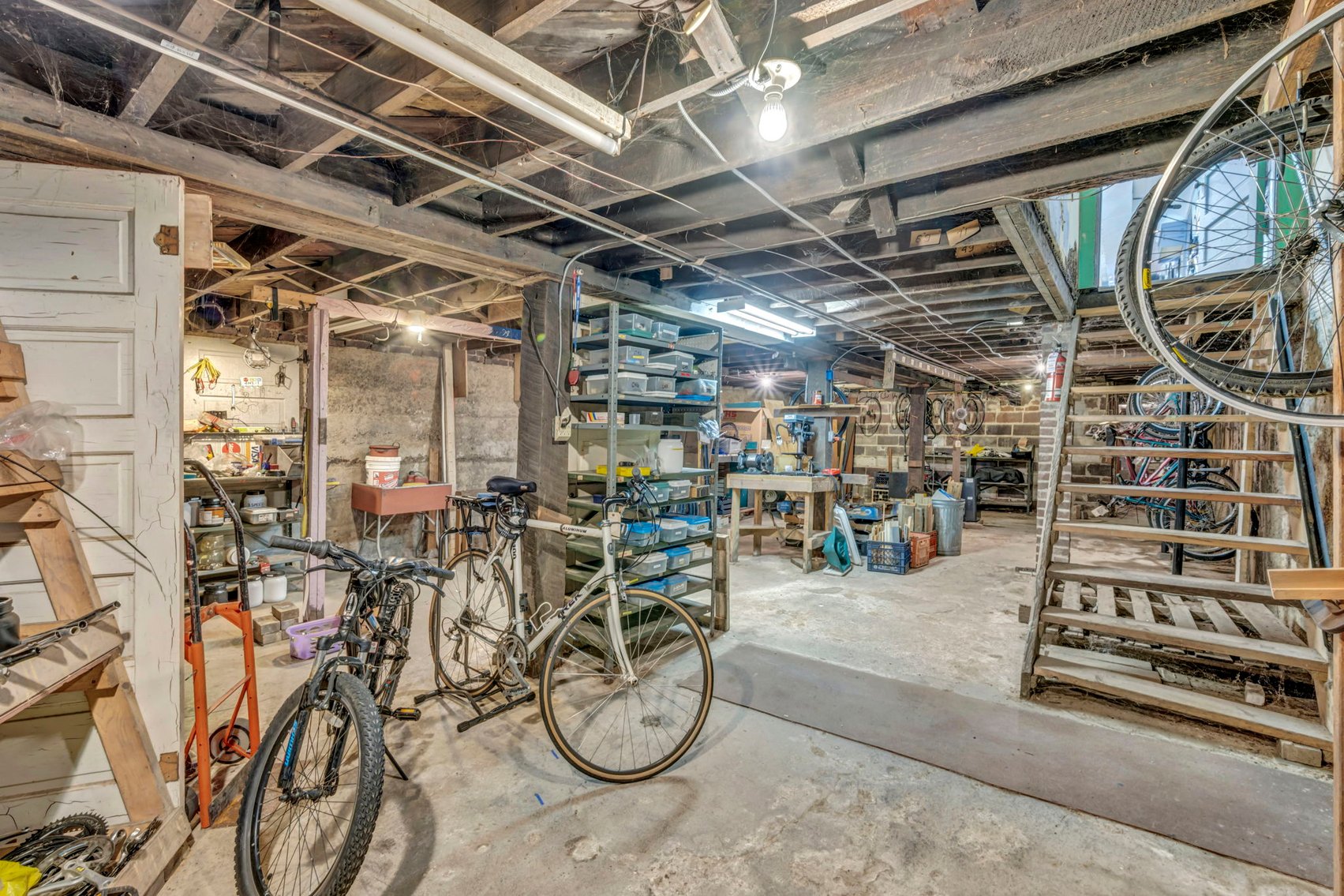 Image for 6050 SF Mixed-Use Retail / 2BR Apartment