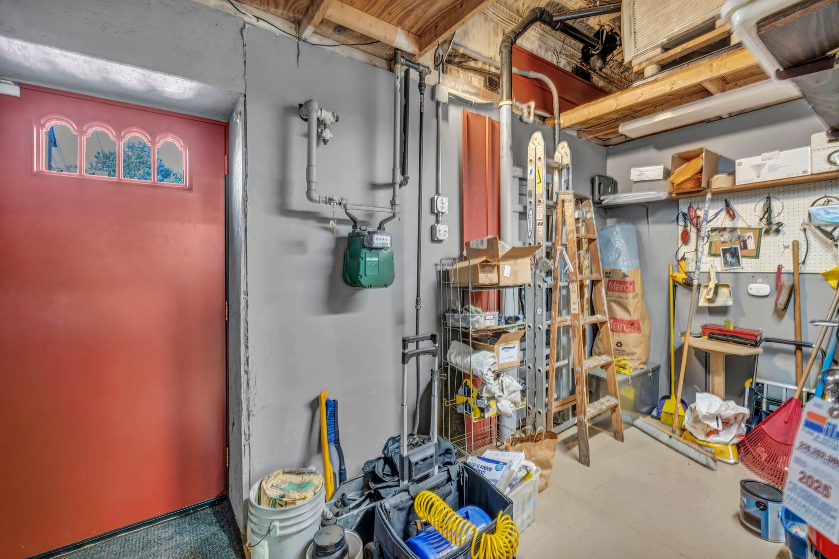 Image for 6050 SF Mixed-Use Retail / 2BR Apartment