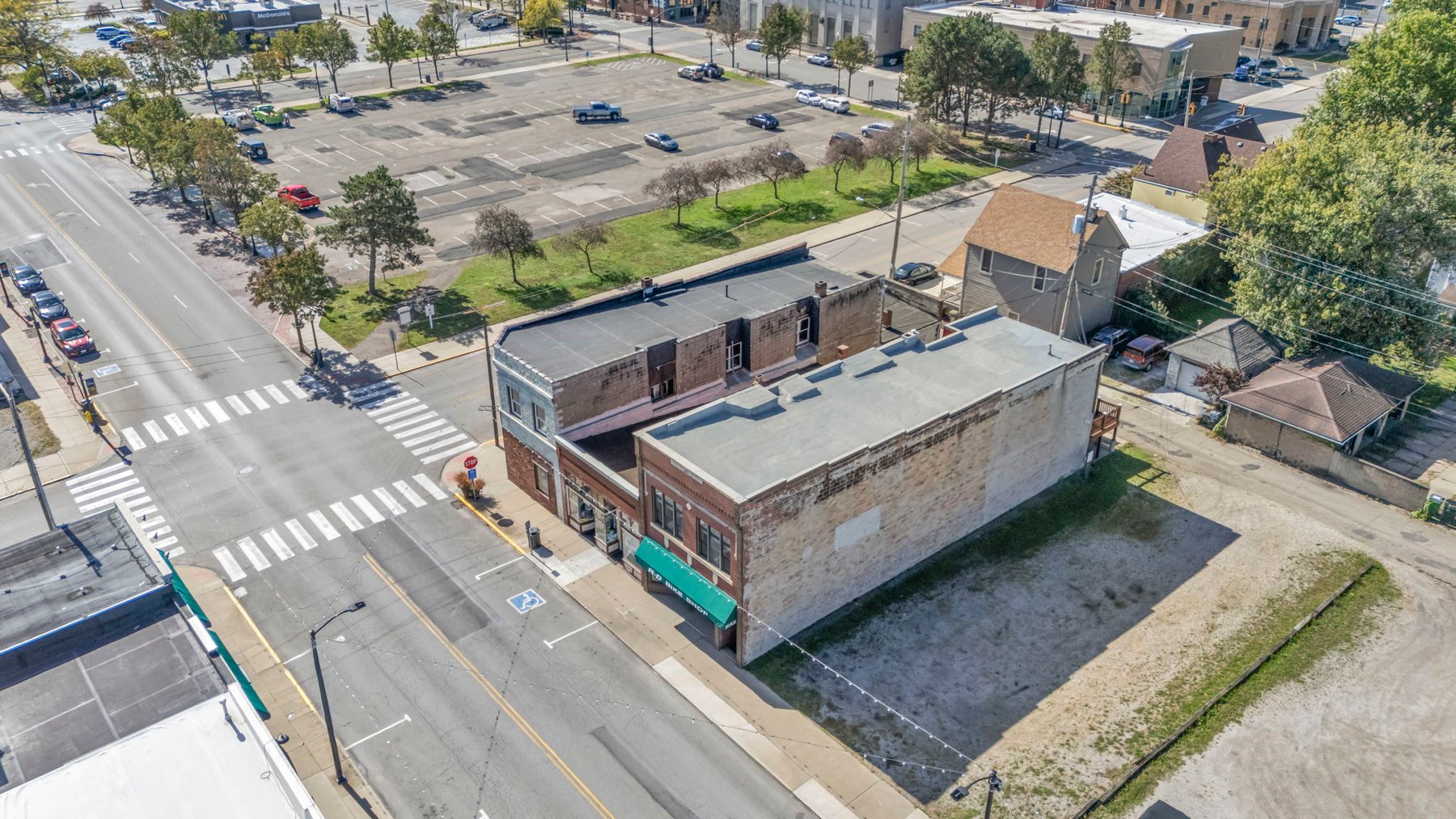 Image for 6050 SF Mixed-Use Retail / 2BR Apartment