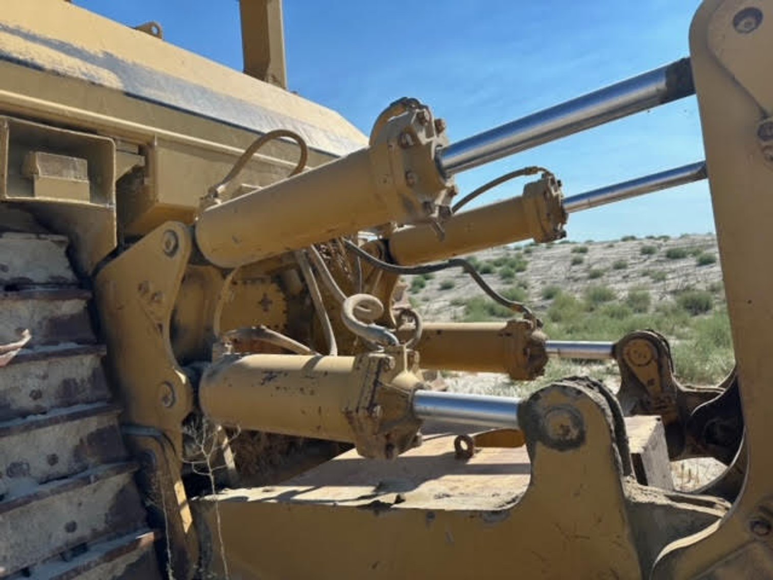 Image for 1982 Caterpillar D9L