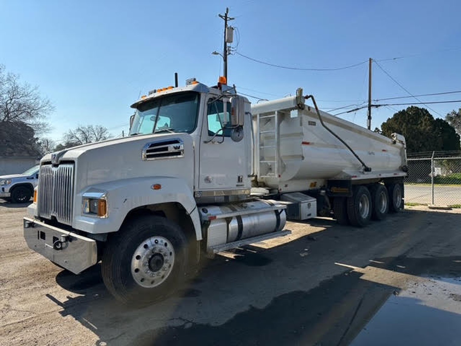 Image for 2020 Western Star 4700 Super Tag