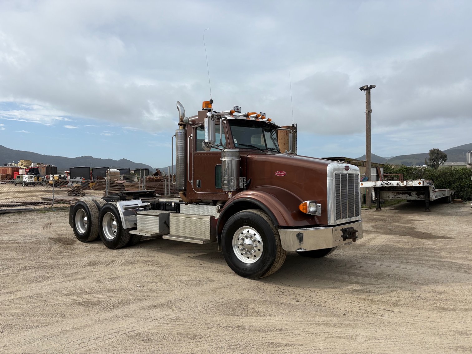 Image for 2006 Peterbilt 378 T/A Heavy Haul