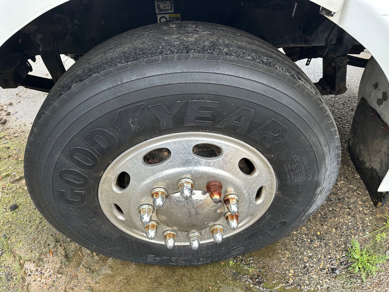 Image for 2004 Peterbilt 330 S/A Flatbed Truck